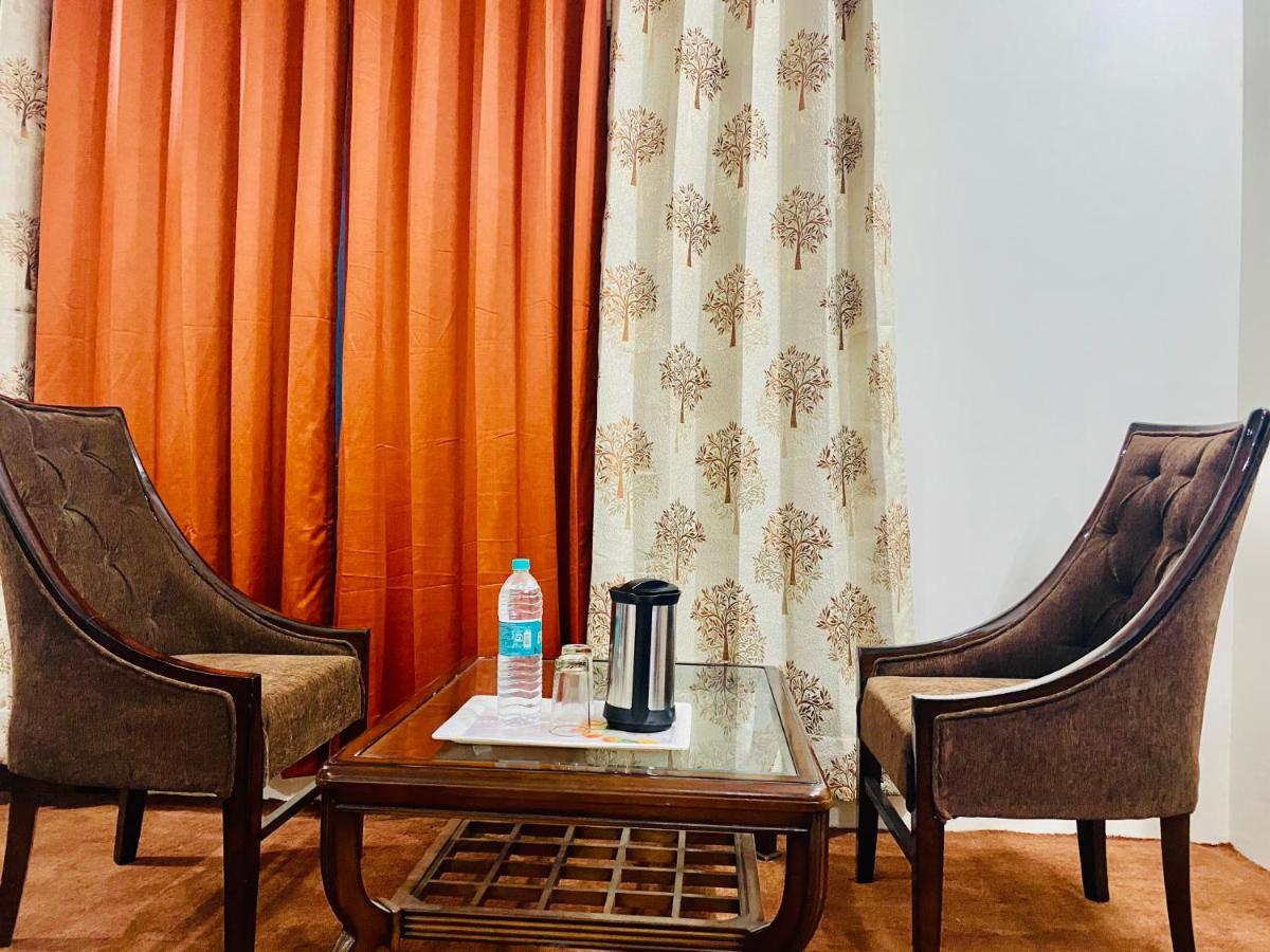 Royal Green Valley Mashobra By Naina Staycation - Mountain And Valley View Rooms 심라 외부 사진