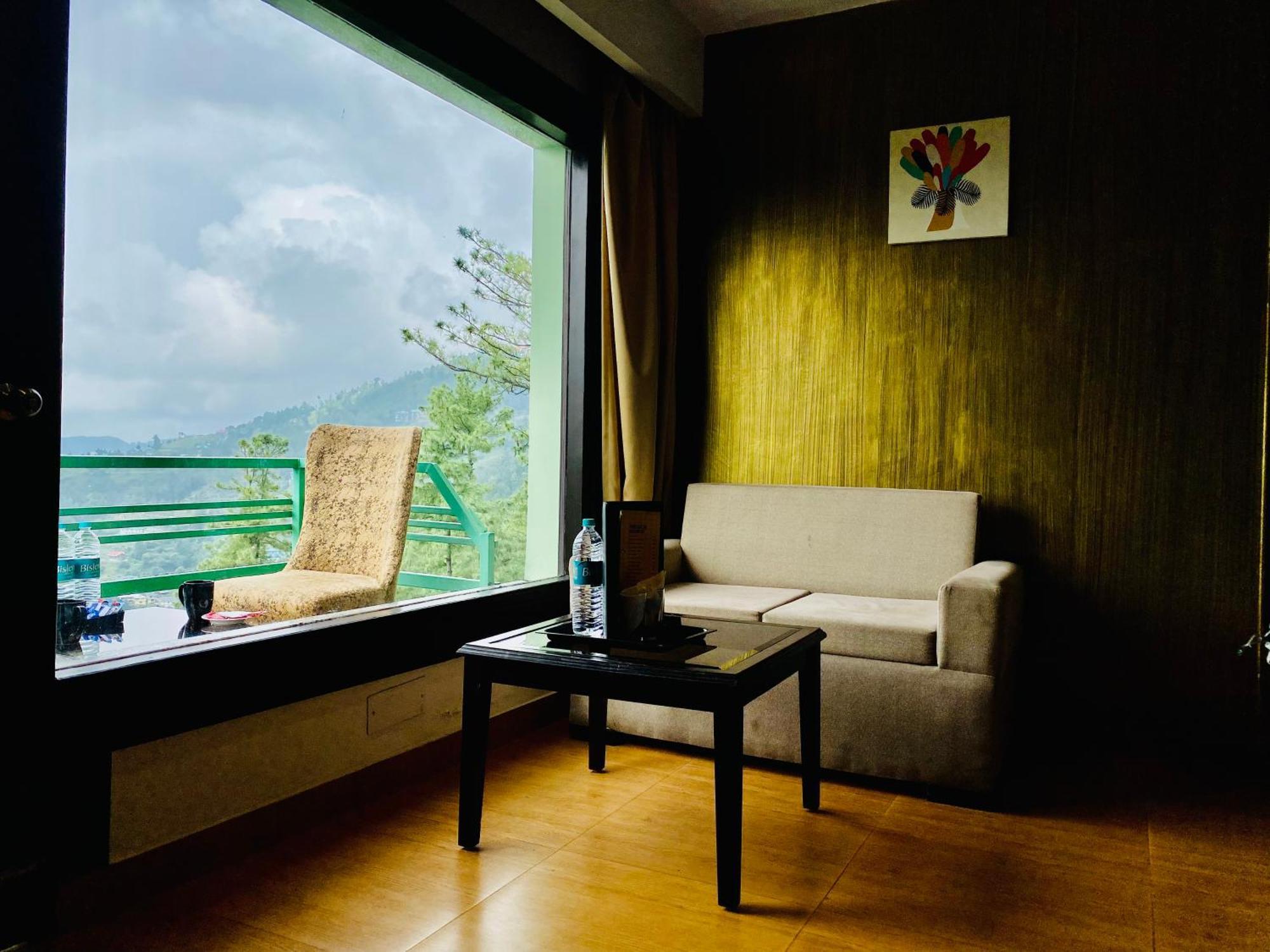 Royal Green Valley Mashobra By Naina Staycation - Mountain And Valley View Rooms 심라 외부 사진